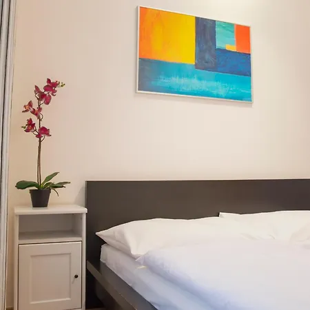 Opatovicka Affordable Apartamento