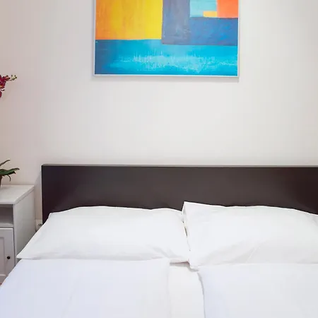 Apartamento Opatovicka Affordable *